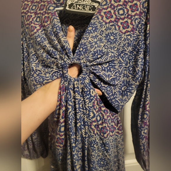 Angie, L, Blue - Picture 5 of 5